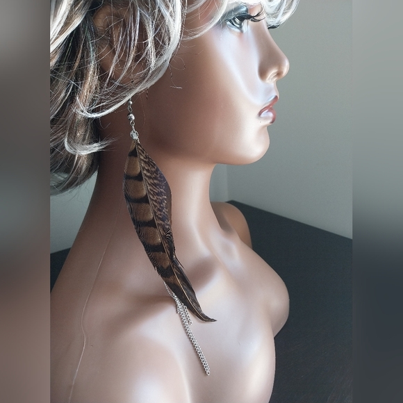 Earrings with Silver Chain - Picture 3 of 9